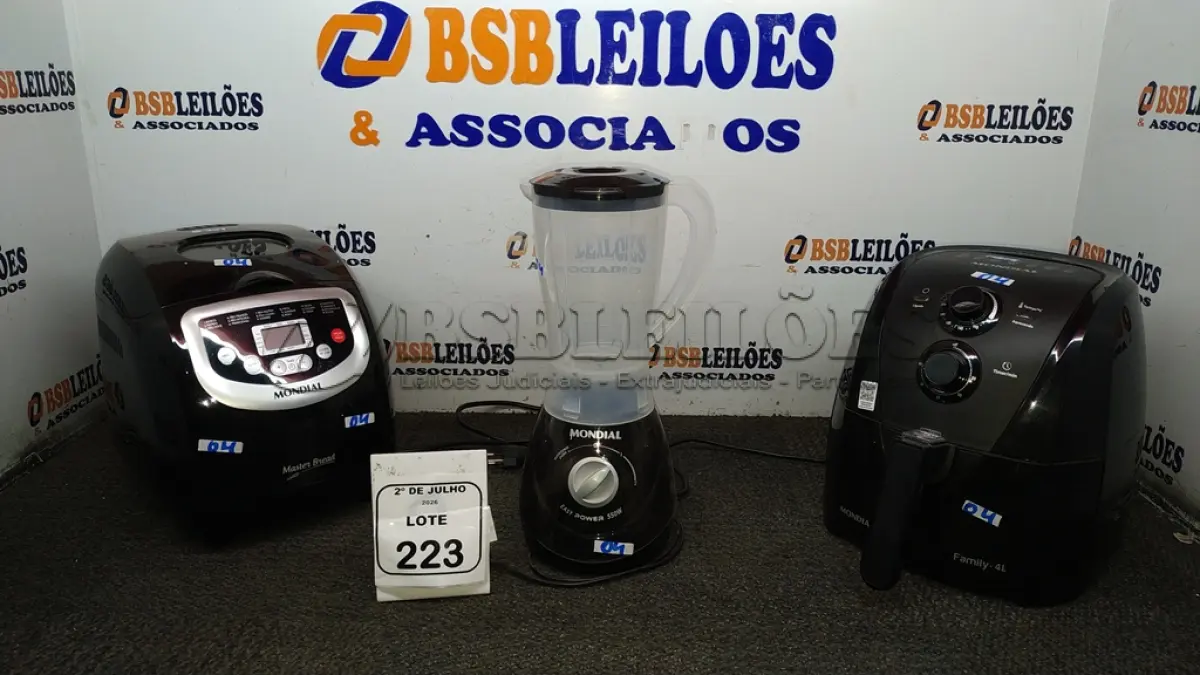 LOTE 223 - 01 PANIFICADORA,01 AIR FRYER E 01 LIQUIDIFICADOR MARCA MONDIAL. (NO ESTADO) ATENÇÃO! FAZER A VISITAÇÃO ANTES DE ARREMATAR, NÃO SABEMOS SE FUNCIONA, LEILÃO NÃO TEM GARANTIA E NEM DEVOLUÇÃO, SUJEITO A POSSÍVEIS AVARIAS VISÍVEIS/OCULTAS E/OU AUSÊNCIA DE COMPONENTES.