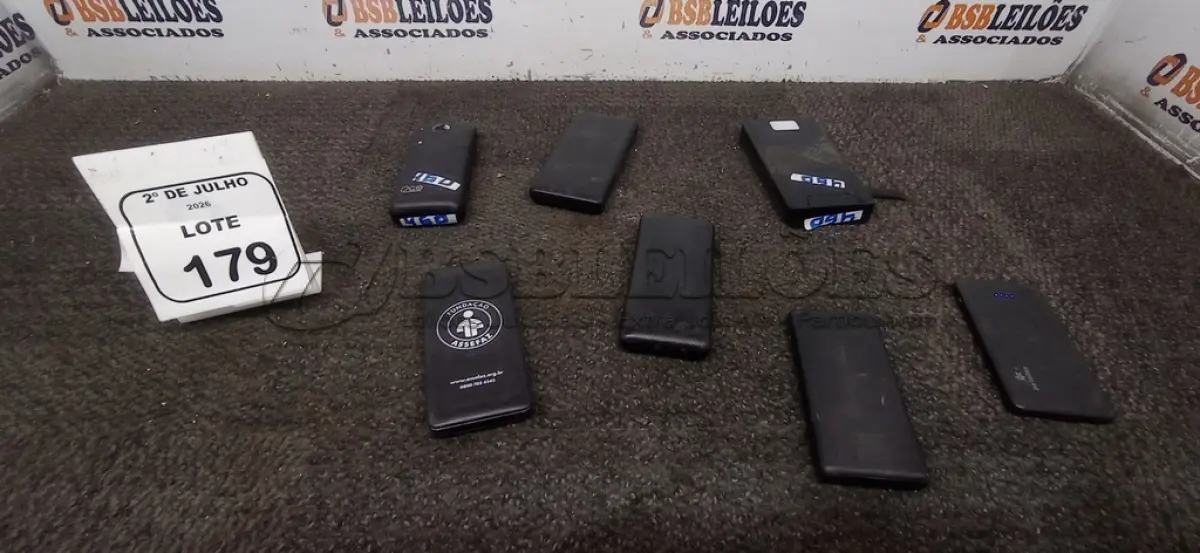 LOTE 179 - 06 CARREGADORES PORTÁTEIS DE MARCAS E MODELOS DIVERSOS. (NO ESTADO) ATENÇÃO! FAZER A VISITAÇÃO ANTES DE ARREMATAR, NÃO SABEMOS SE FUNCIONA, LEILÃO NÃO TEM GARANTIA E NEM DEVOLUÇÃO, SUJEITO A POSSÍVEIS AVARIAS VISÍVEIS/OCULTAS E/OU AUSÊNCIA DE COMPONENTES.