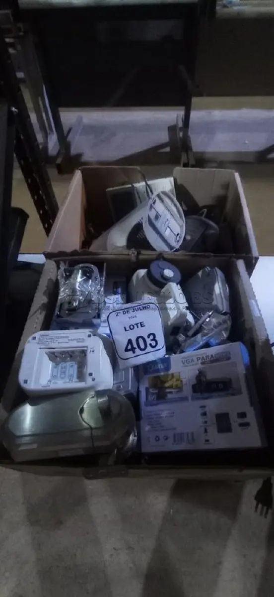 LOTE 403 - 01 LOTE COM VÁRIAS FECHADURAS ELETRÔNICAS, IMPRESSORA TÉRMICA E ELETRÔNICOS DIVERSOS. (NO ESTADO) ATENÇÃO! FAZER A VISITAÇÃO ANTES DE ARREMATAR, NÃO SABEMOS SE FUNCIONA, LEILÃO NÃO TEM GARANTIA E NEM DEVOLUÇÃO, SUJEITO A POSSÍVEIS AVARIAS VISÍVEIS/OCULTAS E/OU AUSÊNCIA DE COMPONENTES.