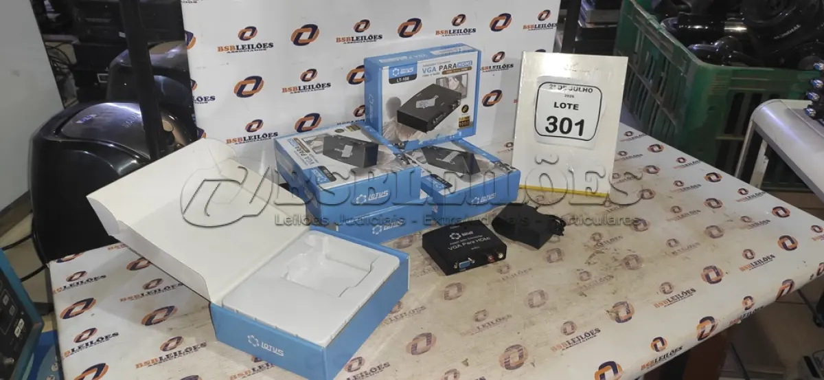 LOTE 301 - 05 ADAPTADORES CONVERSOR VGA PARA HDMI MARCA LOTUS. (NO ESTADO) ATENÇÃO! FAZER A VISITAÇÃO ANTES DE ARREMATAR, NÃO SABEMOS SE FUNCIONA, LEILÃO NÃO TEM GARANTIA E NEM DEVOLUÇÃO, SUJEITO A POSSÍVEIS AVARIAS VISÍVEIS/OCULTAS E/OU AUSÊNCIA DE COMPONENTES.