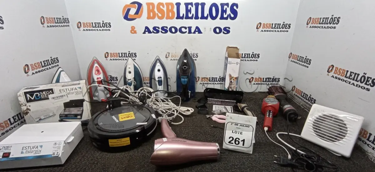 LOTE 261 - 01 MÁQUINA DE CORTAR PELO DE PET, 01 ESTUFA DE ESTERILIZAÇÃO, 01 SECADOR DE CABELO, 01 ESCOVA DE CABELO, 01 EXAUSTOR PEQUENO, 01 MICROFONE E 05 FEROS DE PASSAR DE MARCAS E MODELOS DIVERSOS. (NO ESTADO) ATENÇÃO! FAZER A VISITAÇÃO ANTES DE ARREMATAR, NÃO SABEMOS SE FUNCIONA, LEILÃO NÃO TEM GARANTIA E NEM DEVOLUÇÃO, SUJEITO A POSSÍVEIS AVARIAS VISÍVEIS/OCULTAS E/OU AUSÊNCIA DE COMPONENTES.