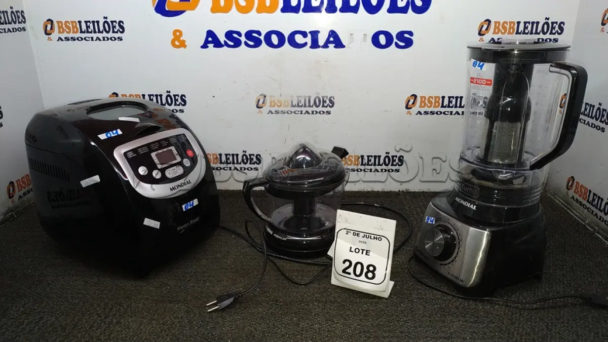 LOTE 208 - 01 PANIFICADORA, 01 ESPREMEDOR DE FRUTAS E 01 LIQUIDIFICADOR MARCA MONDIAL. (NO ESTADO) ATENÇÃO! FAZER A VISITAÇÃO ANTES DE ARREMATAR, NÃO SABEMOS SE FUNCIONA, LEILÃO NÃO TEM GARANTIA E NEM DEVOLUÇÃO, SUJEITO A POSSÍVEIS AVARIAS VISÍVEIS/OCULTAS E/OU AUSÊNCIA DE COMPONENTES.