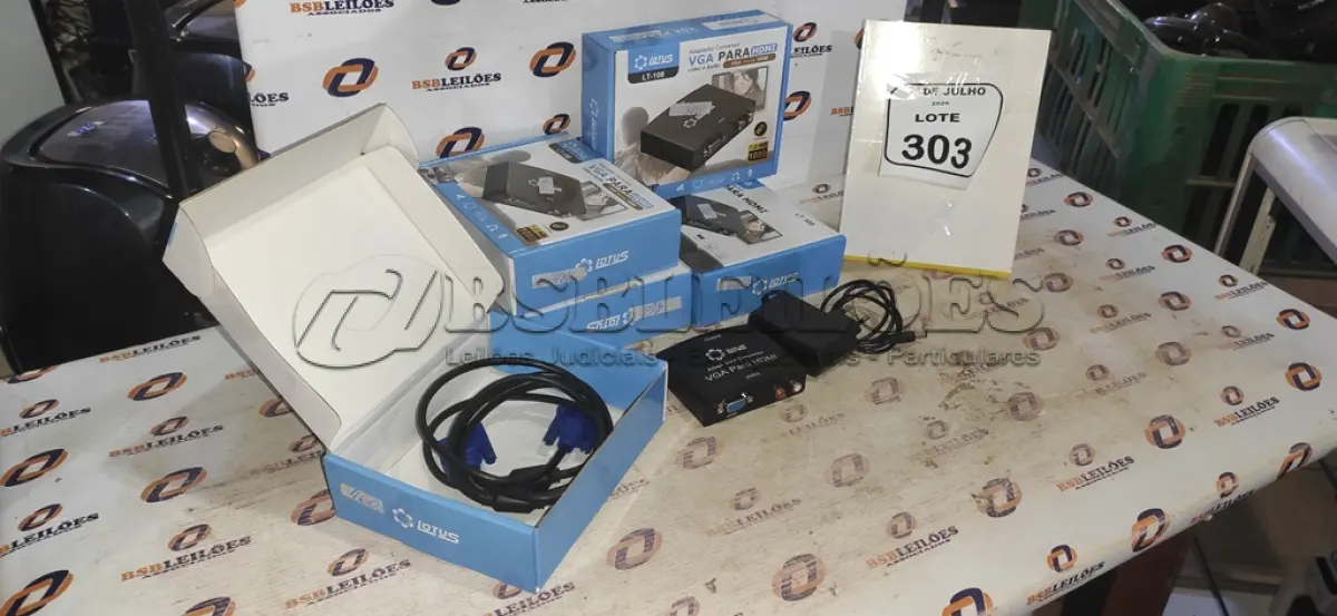 LOTE 303 - 05 ADAPTADORES CONVERSOR VGA PARA HDMI MARCA LOTUS. (NO ESTADO) ATENÇÃO! FAZER A VISITAÇÃO ANTES DE ARREMATAR, NÃO SABEMOS SE FUNCIONA, LEILÃO NÃO TEM GARANTIA E NEM DEVOLUÇÃO, SUJEITO A POSSÍVEIS AVARIAS VISÍVEIS/OCULTAS E/OU AUSÊNCIA DE COMPONENTES.