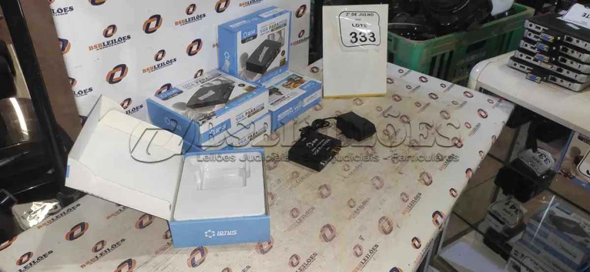 LOTE 333 - 05 ADAPTADORES CONVERSOR VGA PARA HDMI MARCA LOTUS. (NO ESTADO) ATENÇÃO! FAZER A VISITAÇÃO ANTES DE ARREMATAR, NÃO SABEMOS SE FUNCIONA, LEILÃO NÃO TEM GARANTIA E NEM DEVOLUÇÃO, SUJEITO A POSSÍVEIS AVARIAS VISÍVEIS/OCULTAS E/OU AUSÊNCIA DE COMPONENTES.