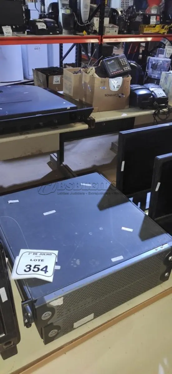 LOTE 354 - 02 GERENCIADORES DE ARMAZENAMENTO EM REDE MARCA PELCO ENDURA. (NO ESTADO) ATENÇÃO! FAZER A VISITAÇÃO ANTES DE ARREMATAR, NÃO SABEMOS SE FUNCIONA, LEILÃO NÃO TEM GARANTIA E NEM DEVOLUÇÃO, SUJEITO A POSSÍVEIS AVARIAS VISÍVEIS/OCULTAS E/OU AUSÊNCIA DE COMPONENTES.