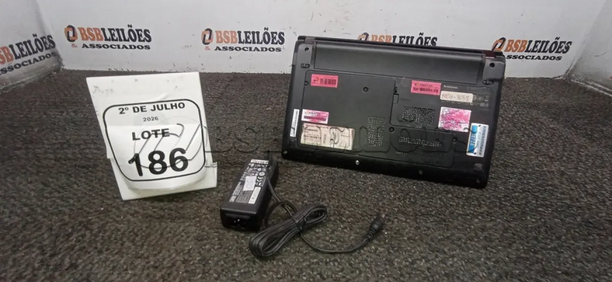 LOTE 186 - 01 NOTEBOOK MODELO IDEAPAD S10-3 MARCA LENOVO COM FONTE. (NO ESTADO) ATENÇÃO! FAZER A VISITAÇÃO ANTES DE ARREMATAR, NÃO SABEMOS SE FUNCIONA, LEILÃO NÃO TEM GARANTIA E NEM DEVOLUÇÃO, SUJEITO A POSSÍVEIS AVARIAS VISÍVEIS/OCULTAS E/OU AUSÊNCIA DE COMPONENTES.