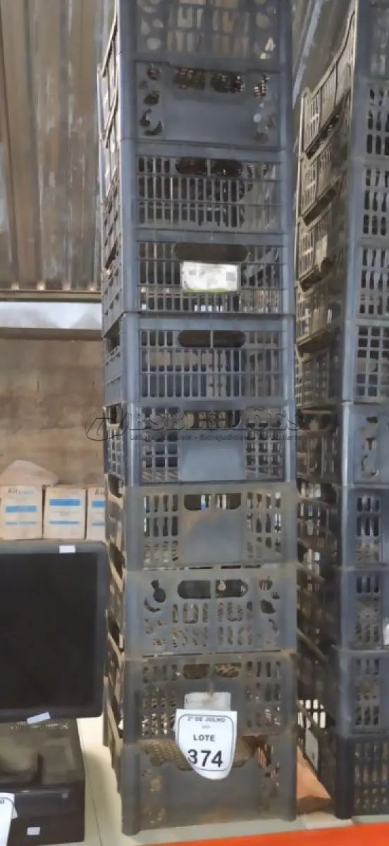 LOTE 374 - 10 CESTAS ORGANIZADORAS. (NO ESTADO) ATENÇÃO! FAZER A VISITAÇÃO ANTES DE ARREMATAR, NÃO SABEMOS SE FUNCIONA, LEILÃO NÃO TEM GARANTIA E NEM DEVOLUÇÃO, SUJEITO A POSSÍVEIS AVARIAS VISÍVEIS/OCULTAS E/OU AUSÊNCIA DE COMPONENTES.