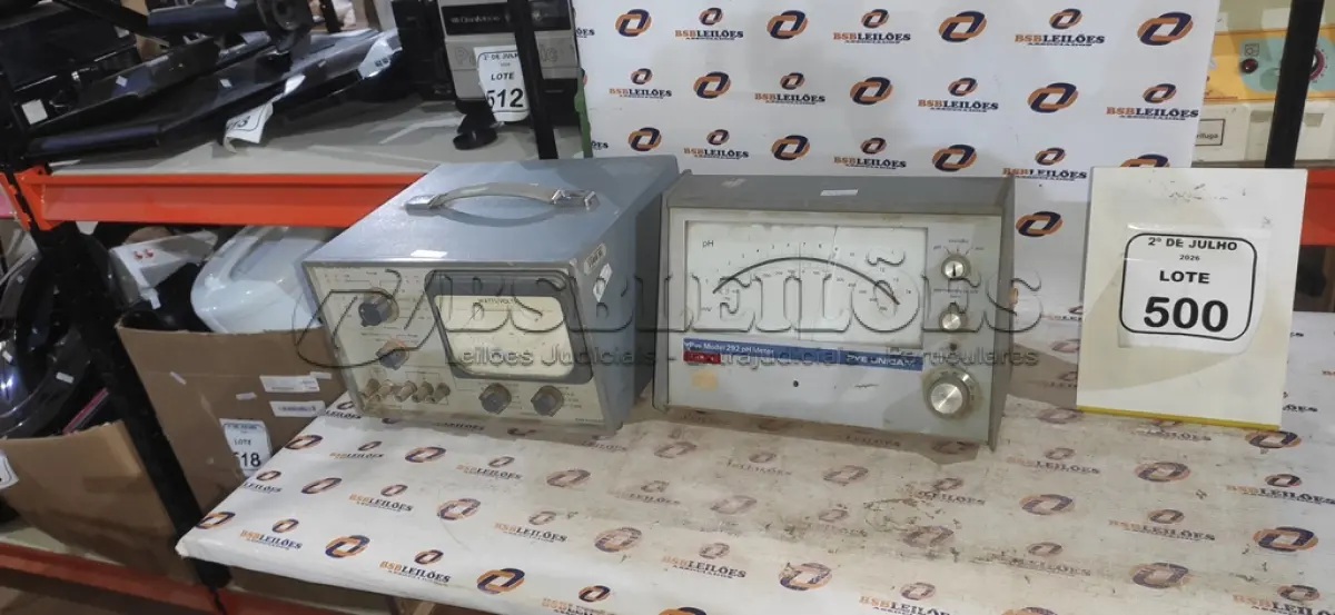 LOTE 500 - 01 MEDIDOR DE POTÊNCIA E 01 MEDIDOR DE PH. (NO ESTADO) ATENÇÃO! FAZER A VISITAÇÃO ANTES DE ARREMATAR, NÃO SABEMOS SE FUNCIONA, LEILÃO NÃO TEM GARANTIA E NEM DEVOLUÇÃO, SUJEITO A POSSÍVEIS AVARIAS VISÍVEIS/OCULTAS E/OU AUSÊNCIA DE COMPONENTES.