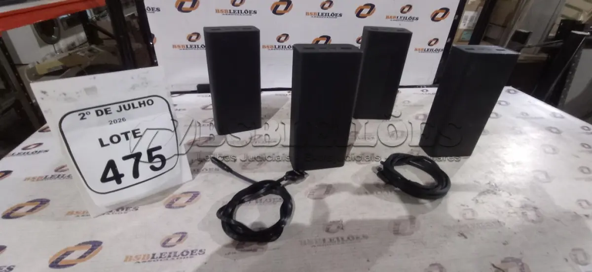 LOTE 475 - 04 POWER BANK DE MARCAS DIVERSAS. (NO ESTADO) ATENÇÃO! FAZER A VISITAÇÃO ANTES DE ARREMATAR, NÃO SABEMOS SE FUNCIONA, LEILÃO NÃO TEM GARANTIA E NEM DEVOLUÇÃO, SUJEITO A POSSÍVEIS AVARIAS VISÍVEIS/OCULTAS E/OU AUSÊNCIA DE COMPONENTES.