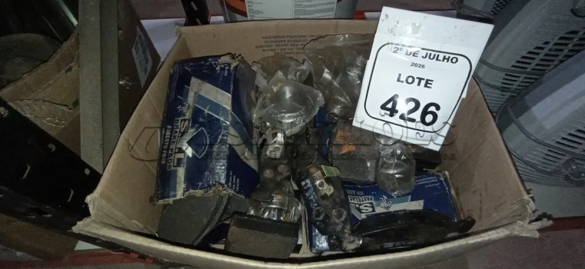 LOTE 426 - 01 LOTE COM VÁRIAS PASTILHAS DE FREIO DE MARCASSE MODELOS DIVERSOS. (NO ESTADO) ATENÇÃO! FAZER A VISITAÇÃO ANTES DE ARREMATAR, NÃO SABEMOS SE FUNCIONA, LEILÃO NÃO TEM GARANTIA E NEM DEVOLUÇÃO, SUJEITO A POSSÍVEIS AVARIAS VISÍVEIS/OCULTAS E/OU AUSÊNCIA DE COMPONENTES.