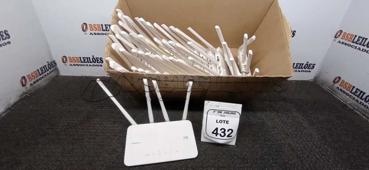 LOTE 432 - 15 LOTES COM VÁRIOS ROTEADORES MARCA ZTE. (NO ESTADO) ATENÇÃO! FAZER A VISITAÇÃO ANTES DE ARREMATAR, NÃO SABEMOS SE FUNCIONA, LEILÃO NÃO TEM GARANTIA E NEM DEVOLUÇÃO, SUJEITO A POSSÍVEIS AVARIAS VISÍVEIS/OCULTAS E/OU AUSÊNCIA DE COMPONENTES.