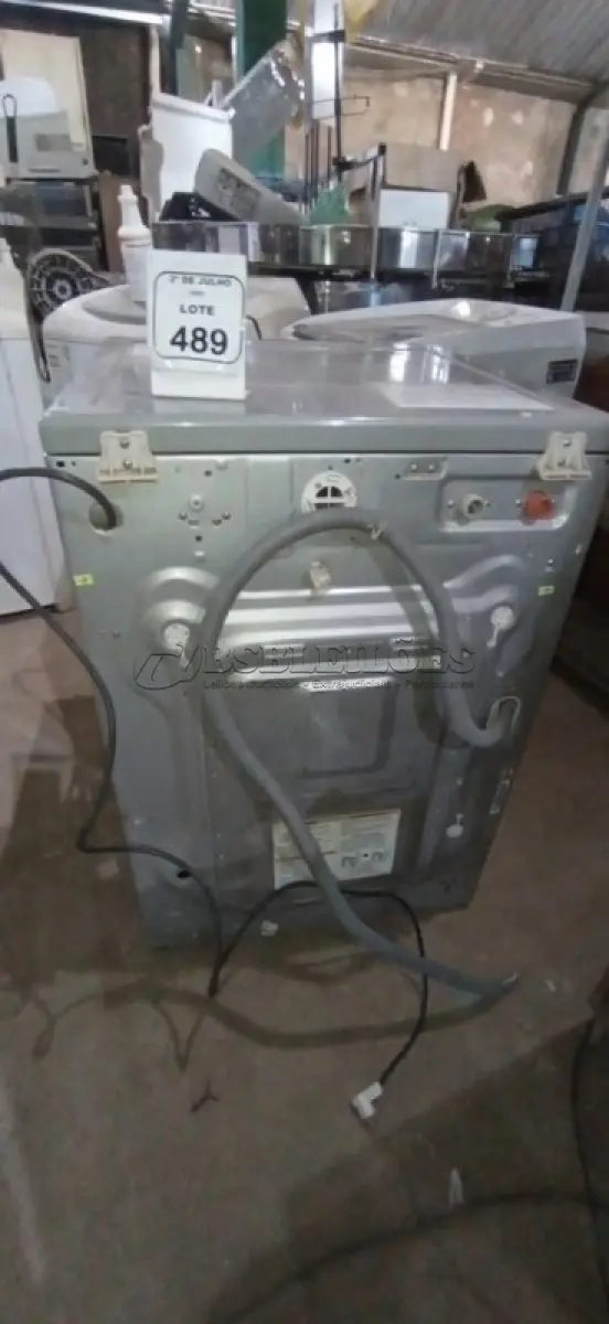 LOTE 489 - 01 LAVA E SECA 220V 10,5KG MARCA LG. (NO ESTADO) ATENÇÃO! FAZER A VISITAÇÃO ANTES DE ARREMATAR, NÃO SABEMOS SE FUNCIONA, LEILÃO NÃO TEM GARANTIA E NEM DEVOLUÇÃO, SUJEITO A POSSÍVEIS AVARIAS VISÍVEIS/OCULTAS E/OU AUSÊNCIA DE COMPONENTES.