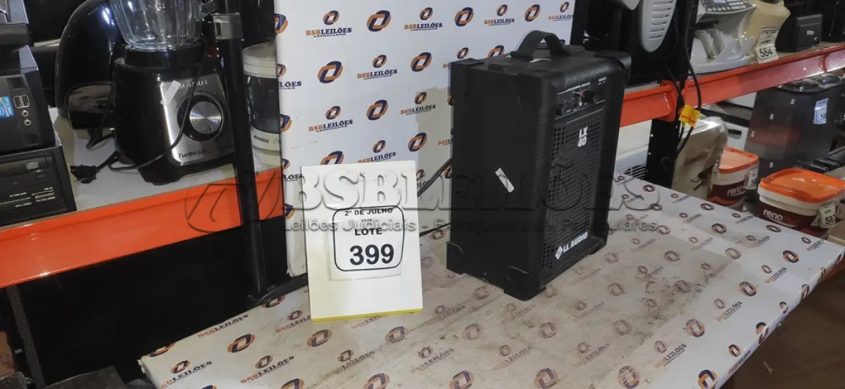 LOTE 399 - 01 MINI AMPLIFICADOR MODELO LX40 MARCA LL AUDIO. (NO ESTADO) ATENÇÃO! FAZER A VISITAÇÃO ANTES DE ARREMATAR, NÃO SABEMOS SE FUNCIONA, LEILÃO NÃO TEM GARANTIA E NEM DEVOLUÇÃO, SUJEITO A POSSÍVEIS AVARIAS VISÍVEIS/OCULTAS E/OU AUSÊNCIA DE COMPONENTES.