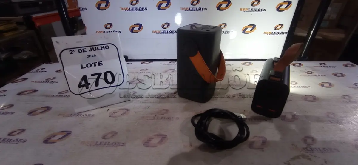LOTE 470 - 02 POWER BANK. (NO ESTADO) ATENÇÃO! FAZER A VISITAÇÃO ANTES DE ARREMATAR, NÃO SABEMOS SE FUNCIONA, LEILÃO NÃO TEM GARANTIA E NEM DEVOLUÇÃO, SUJEITO A POSSÍVEIS AVARIAS VISÍVEIS/OCULTAS E/OU AUSÊNCIA DE COMPONENTES.