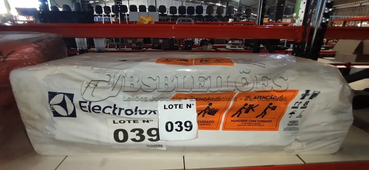 LOTE 039 - 01 EVAPORADORA AR CONDICIONADO SPLIT ELECTROLUX 12.000 BTUS 220V (NO ESTADO, NÃO SABEMOS SE FUNCIONA. LEILÃO NÃO TEM GARANTIA E NEM DEVOLUÇÃO, SUJEITO A POSSÍVEIS AVARIAS VISÍVEIS/OCULTAS E/OU AUSÊNCIA DE COMPONENTES)