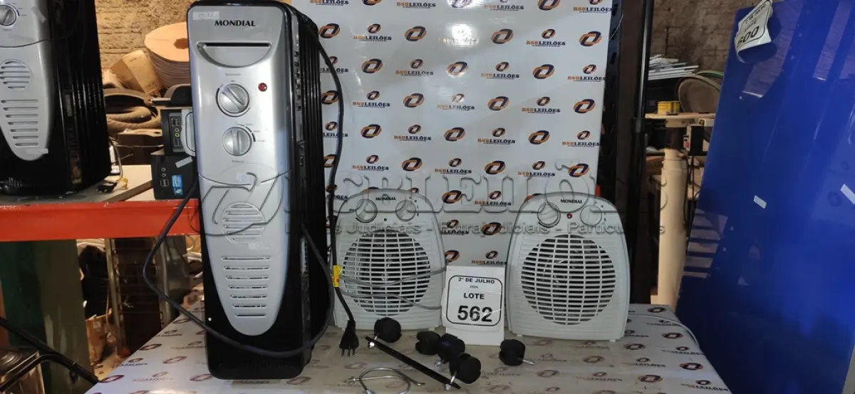 LOTE 562 - 03 AQUECEDORES DE MODELOS DIVERSOS MARCA MONDIAL. (NO ESTADO) ATENÇÃO! FAZER A VISITAÇÃO ANTES DE ARREMATAR, NÃO SABEMOS SE FUNCIONA, LEILÃO NÃO TEM GARANTIA E NEM DEVOLUÇÃO, SUJEITO A POSSÍVEIS AVARIAS VISÍVEIS/OCULTAS E/OU AUSÊNCIA DE COMPONENTES.