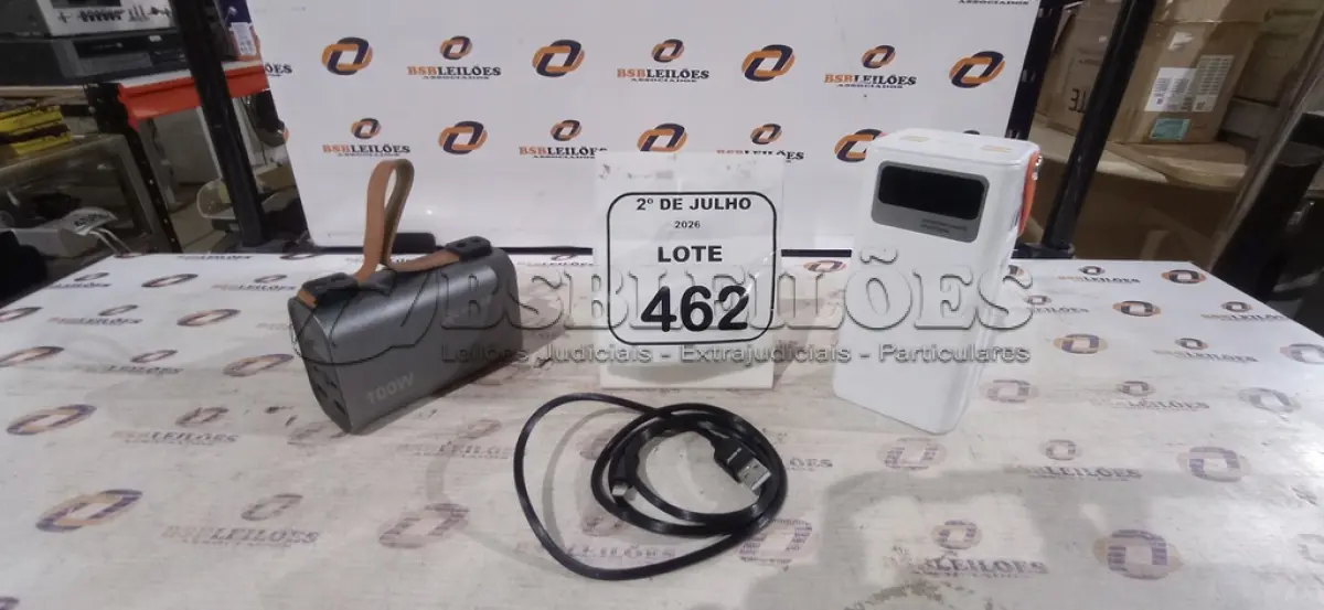 LOTE 462 - 02 POWER BANK. (NO ESTADO) ATENÇÃO! FAZER A VISITAÇÃO ANTES DE ARREMATAR, NÃO SABEMOS SE FUNCIONA, LEILÃO NÃO TEM GARANTIA E NEM DEVOLUÇÃO, SUJEITO A POSSÍVEIS AVARIAS VISÍVEIS/OCULTAS E/OU AUSÊNCIA DE COMPONENTES.