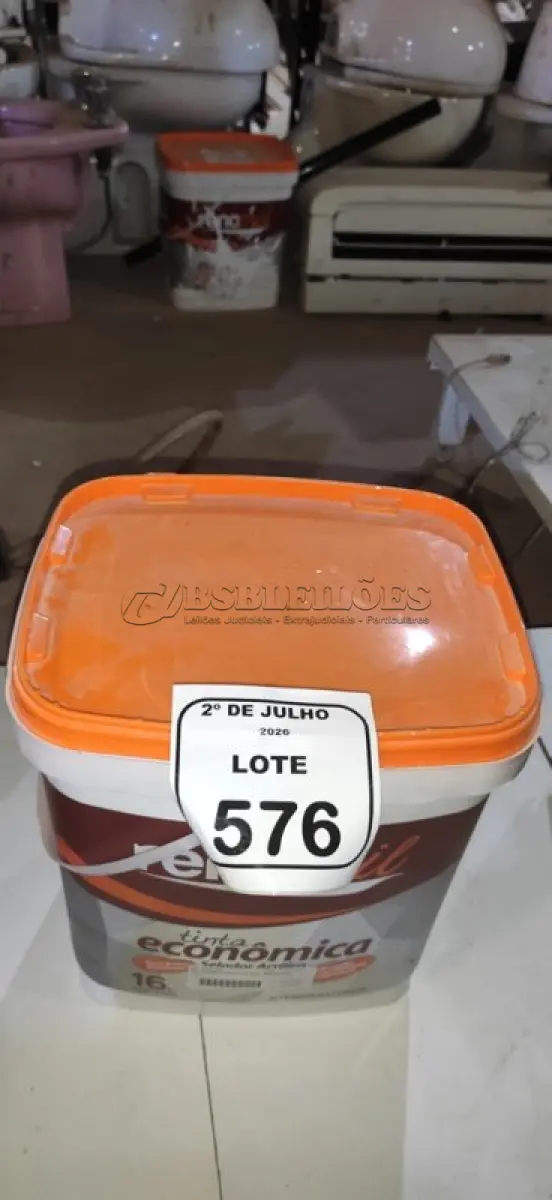 LOTE 576 - 01 BALDE DE SELADOR 16L MARCA RENOCRIL. (NO ESTADO) ATENÇÃO! FAZER A VISITAÇÃO ANTES DE ARREMATAR, NÃO SABEMOS SE FUNCIONA, LEILÃO NÃO TEM GARANTIA E NEM DEVOLUÇÃO, SUJEITO A POSSÍVEIS AVARIAS VISÍVEIS/OCULTAS E/OU AUSÊNCIA DE COMPONENTES.