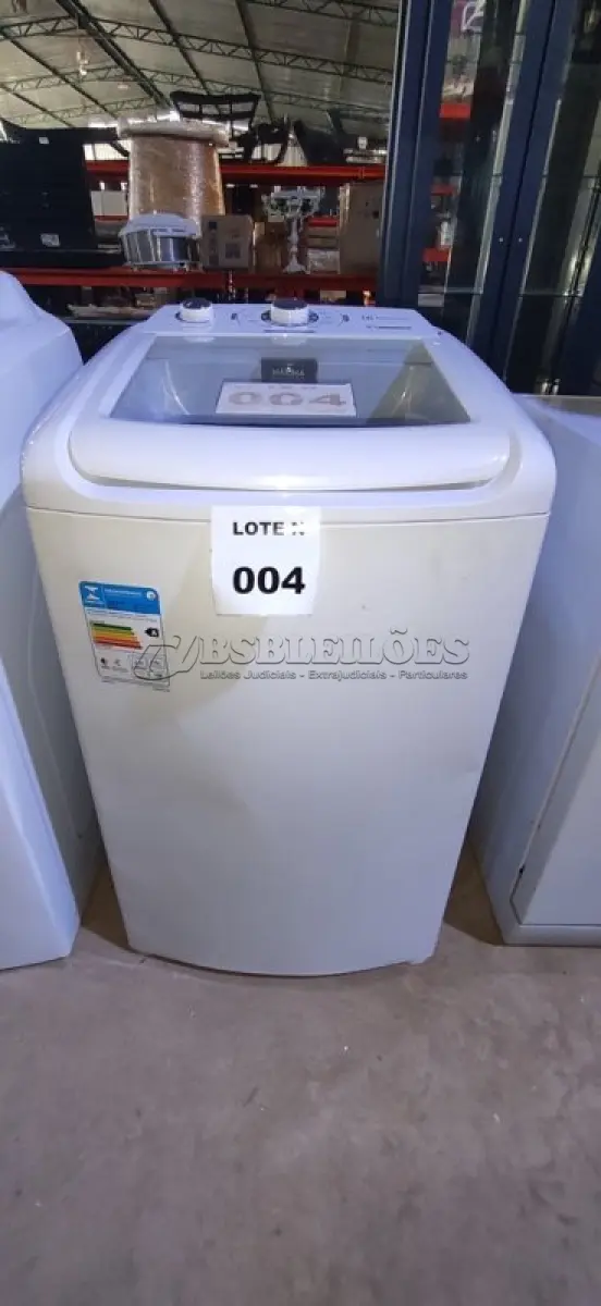 LOTE 004 - 01 MÁQUINA DE LAVAR 9KG ELECTROLUX (LED09) 220V (NO ESTADO, NÃO SABEMOS SE FUNCIONA. LEILÃO NÃO TEM GARANTIA E NEM DEVOLUÇÃO, SUJEITO A POSSÍVEIS AVARIAS VISÍVEIS/OCULTAS E/OU AUSÊNCIA DE COMPONENTES)