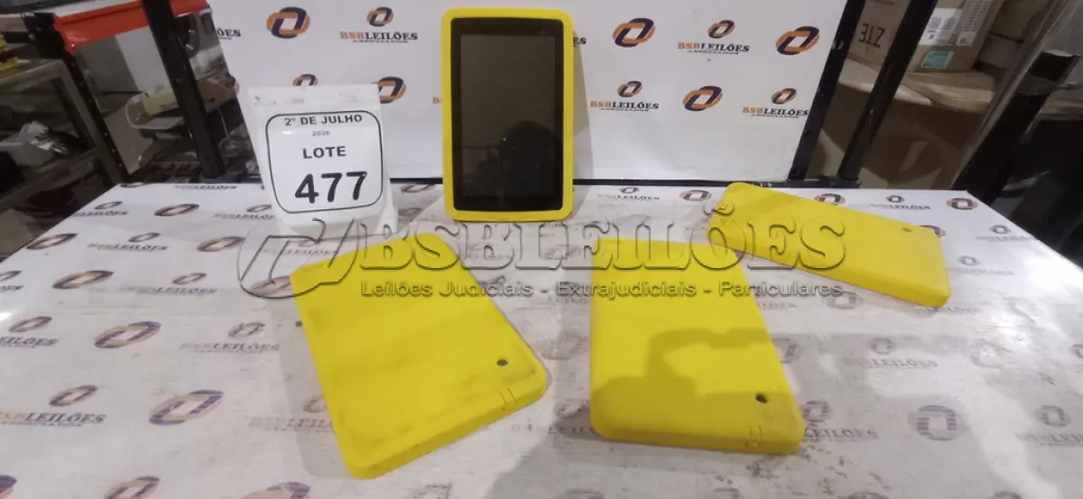 LOTE 477 - 04 TABLETS MARCA CCE. (NO ESTADO) ATENÇÃO! FAZER A VISITAÇÃO ANTES DE ARREMATAR, NÃO SABEMOS SE FUNCIONA, LEILÃO NÃO TEM GARANTIA E NEM DEVOLUÇÃO, SUJEITO A POSSÍVEIS AVARIAS VISÍVEIS/OCULTAS E/OU AUSÊNCIA DE COMPONENTES.