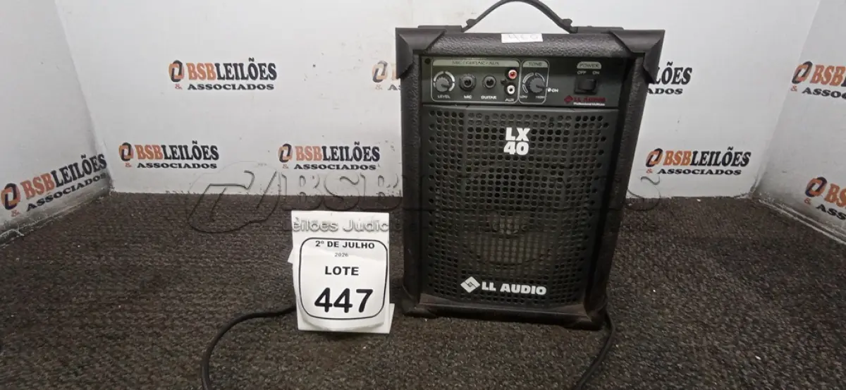 LOTE 447 - 01 MINI AMPLIFICADOR MODELO LX40 MARCA LL AUDIO. (NO ESTADO) ATENÇÃO! FAZER A VISITAÇÃO ANTES DE ARREMATAR, NÃO SABEMOS SE FUNCIONA, LEILÃO NÃO TEM GARANTIA E NEM DEVOLUÇÃO, SUJEITO A POSSÍVEIS AVARIAS VISÍVEIS/OCULTAS E/OU AUSÊNCIA DE COMPONENTES.