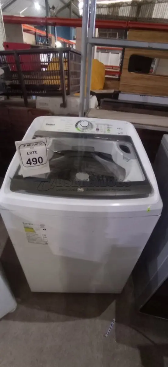 LOTE 490 - 01 MÁQUINA DE LAVAR 220V 12KG MARCA CONSUL. (NO ESTADO) ATENÇÃO! FAZER A VISITAÇÃO ANTES DE ARREMATAR, NÃO SABEMOS SE FUNCIONA, LEILÃO NÃO TEM GARANTIA E NEM DEVOLUÇÃO, SUJEITO A POSSÍVEIS AVARIAS VISÍVEIS/OCULTAS E/OU AUSÊNCIA DE COMPONENTES.