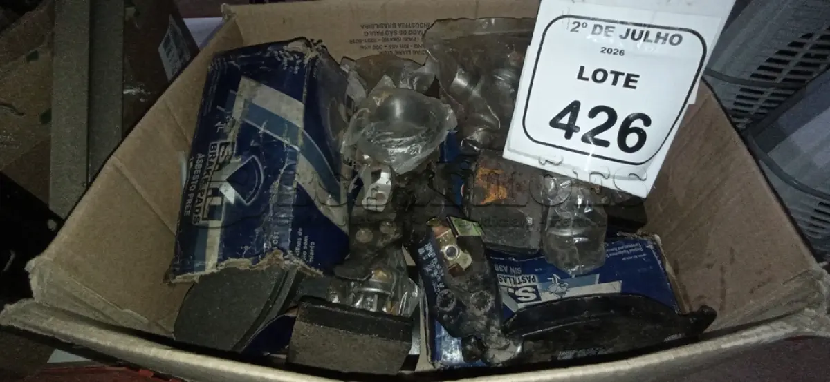 LOTE 426 - 01 LOTE COM VÁRIAS PASTILHAS DE FREIO DE MARCASSE MODELOS DIVERSOS. (NO ESTADO) ATENÇÃO! FAZER A VISITAÇÃO ANTES DE ARREMATAR, NÃO SABEMOS SE FUNCIONA, LEILÃO NÃO TEM GARANTIA E NEM DEVOLUÇÃO, SUJEITO A POSSÍVEIS AVARIAS VISÍVEIS/OCULTAS E/OU AUSÊNCIA DE COMPONENTES.