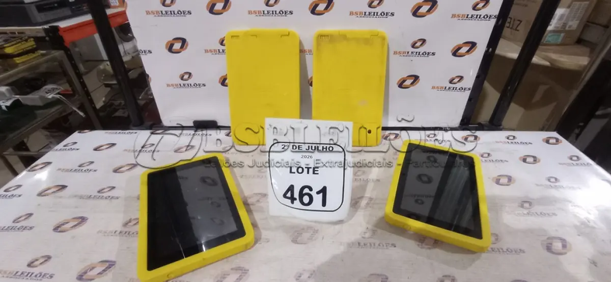 LOTE 461 - 04 TABLETS MARCA CCE. (NO ESTADO) ATENÇÃO! FAZER A VISITAÇÃO ANTES DE ARREMATAR, NÃO SABEMOS SE FUNCIONA, LEILÃO NÃO TEM GARANTIA E NEM DEVOLUÇÃO, SUJEITO A POSSÍVEIS AVARIAS VISÍVEIS/OCULTAS E/OU AUSÊNCIA DE COMPONENTES.