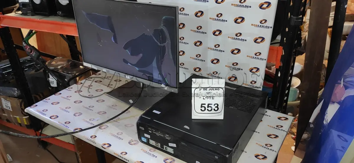 LOTE 553 - 01 MONITOR MARCA HP E 01 CPU MARCA ITAUTEC. (NO ESTADO) ATENÇÃO! FAZER A VISITAÇÃO ANTES DE ARREMATAR, NÃO SABEMOS SE FUNCIONA, LEILÃO NÃO TEM GARANTIA E NEM DEVOLUÇÃO, SUJEITO A POSSÍVEIS AVARIAS VISÍVEIS/OCULTAS E/OU AUSÊNCIA DE COMPONENTES.