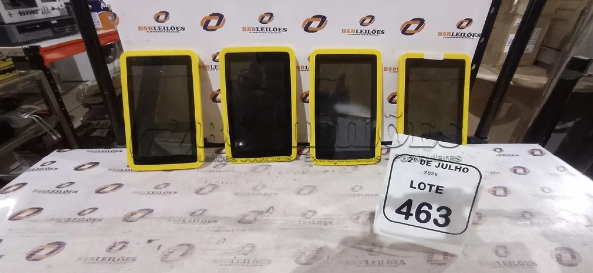 LOTE 463 - 04 TABLETS MARCA CCE. (NO ESTADO) ATENÇÃO! FAZER A VISITAÇÃO ANTES DE ARREMATAR, NÃO SABEMOS SE FUNCIONA, LEILÃO NÃO TEM GARANTIA E NEM DEVOLUÇÃO, SUJEITO A POSSÍVEIS AVARIAS VISÍVEIS/OCULTAS E/OU AUSÊNCIA DE COMPONENTES.