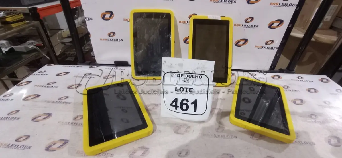LOTE 461 - 04 TABLETS MARCA CCE. (NO ESTADO) ATENÇÃO! FAZER A VISITAÇÃO ANTES DE ARREMATAR, NÃO SABEMOS SE FUNCIONA, LEILÃO NÃO TEM GARANTIA E NEM DEVOLUÇÃO, SUJEITO A POSSÍVEIS AVARIAS VISÍVEIS/OCULTAS E/OU AUSÊNCIA DE COMPONENTES.
