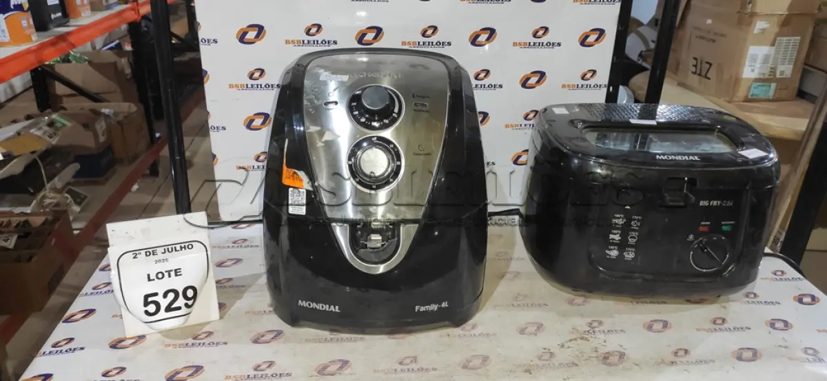 LOTE 529 - 01 FRITADEIRA ELÉTRICA E 01 AIR FEYER MARCA MONDIAL. (NO ESTADO) ATENÇÃO! FAZER A VISITAÇÃO ANTES DE ARREMATAR, NÃO SABEMOS SE FUNCIONA, LEILÃO NÃO TEM GARANTIA E NEM DEVOLUÇÃO, SUJEITO A POSSÍVEIS AVARIAS VISÍVEIS/OCULTAS E/OU AUSÊNCIA DE COMPONENTES.