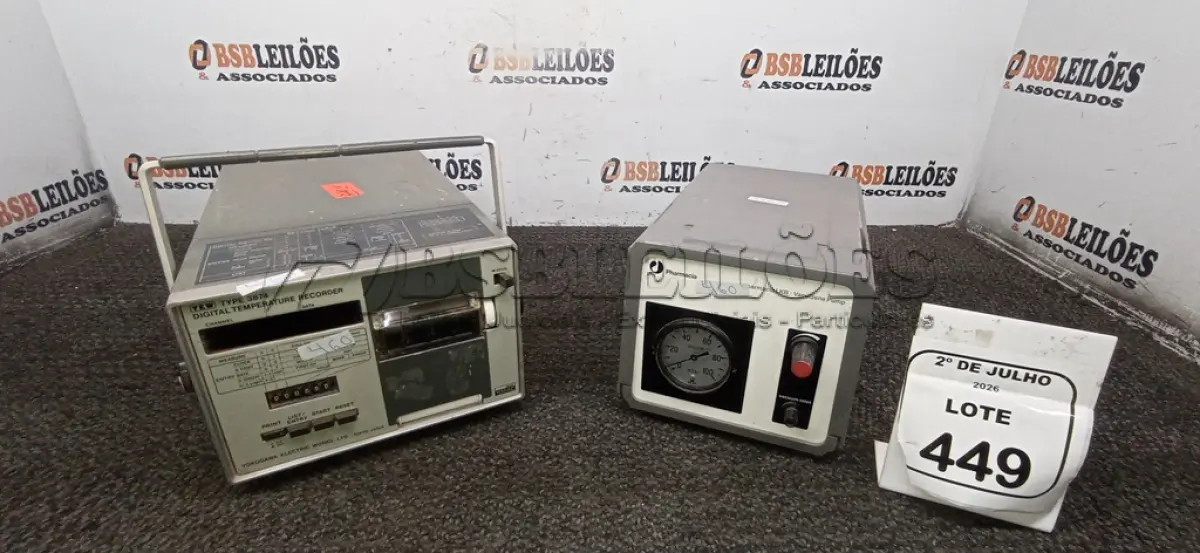LOTE 449 - 01 BOMBA DE VÁCUO MODELO LKB VACUGENE MARCA PHARMACIA E 01 REGISTRADOR DE TEMPERATURA DIGITAL MODELO TYPE 3874 MARCA YEW. (NO ESTADO) ATENÇÃO! FAZER A VISITAÇÃO ANTES DE ARREMATAR, NÃO SABEMOS SE FUNCIONA, LEILÃO NÃO TEM GARANTIA E NEM DEVOLUÇÃO, SUJEITO A POSSÍVEIS AVARIAS VISÍVEIS/OCULTAS E/OU AUSÊNCIA DE COMPONENTES.