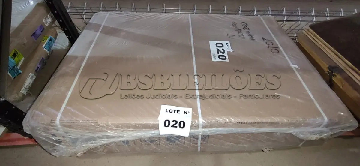 LOTE 020 - 01 ARMÁRIO DE COZINHA COMPACTA ITATIAIA AMANDA AÇO COM BALCÃO 10 PORTAS 01 GAVETA (NO ESTADO, NÃO SABEMOS SE FUNCIONA. LEILÃO NÃO TEM GARANTIA E NEM DEVOLUÇÃO, SUJEITO A POSSÍVEIS AVARIAS VISÍVEIS/OCULTAS E/OU AUSÊNCIA DE COMPONENTES)