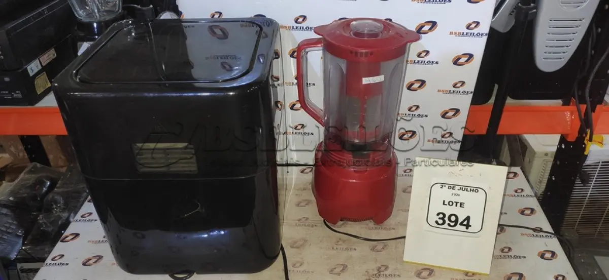 LOTE 394 - 01 AIR FRYER/FORNO 12L 220V MARCA MONDIAL E 01 LIQUIDIFICADOR MARCA MONDIAL. (NO ESTADO) ATENÇÃO! FAZER A VISITAÇÃO ANTES DE ARREMATAR, NÃO SABEMOS SE FUNCIONA, LEILÃO NÃO TEM GARANTIA E NEM DEVOLUÇÃO, SUJEITO A POSSÍVEIS AVARIAS VISÍVEIS/OCULTAS E/OU AUSÊNCIA DE COMPONENTES.