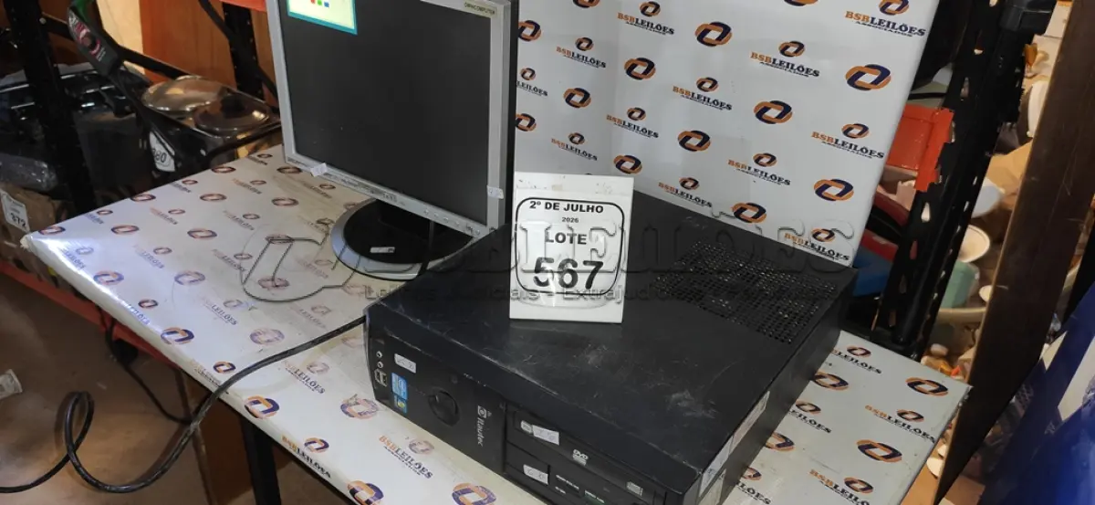 LOTE 567 - 01 MONITOR MARCA SAMSUNG E 01 CPU MARCA ITAUTEC. (NO ESTADO) ATENÇÃO! FAZER A VISITAÇÃO ANTES DE ARREMATAR, NÃO SABEMOS SE FUNCIONA, LEILÃO NÃO TEM GARANTIA E NEM DEVOLUÇÃO, SUJEITO A POSSÍVEIS AVARIAS VISÍVEIS/OCULTAS E/OU AUSÊNCIA DE COMPONENTES.