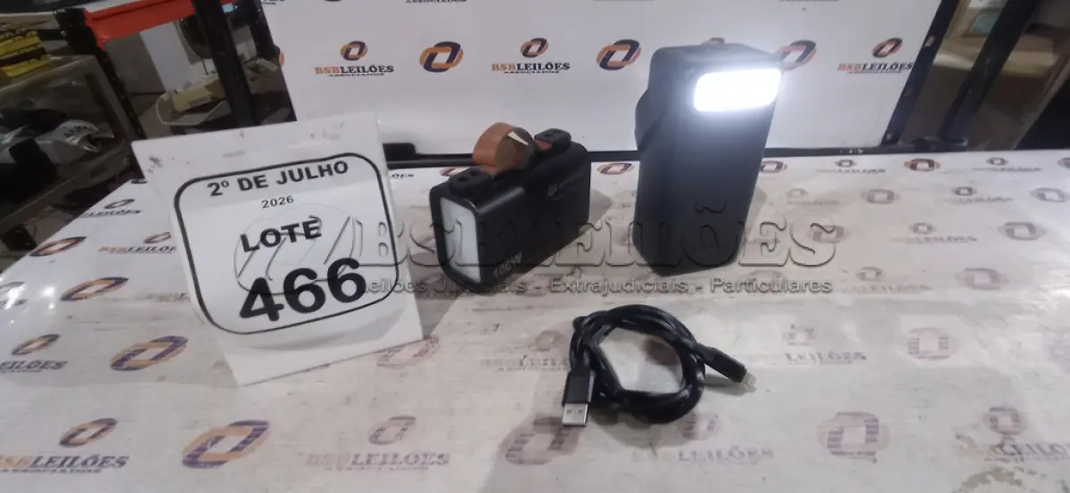 LOTE 466 - 02 POWER BANK. (NO ESTADO) ATENÇÃO! FAZER A VISITAÇÃO ANTES DE ARREMATAR, NÃO SABEMOS SE FUNCIONA, LEILÃO NÃO TEM GARANTIA E NEM DEVOLUÇÃO, SUJEITO A POSSÍVEIS AVARIAS VISÍVEIS/OCULTAS E/OU AUSÊNCIA DE COMPONENTES.