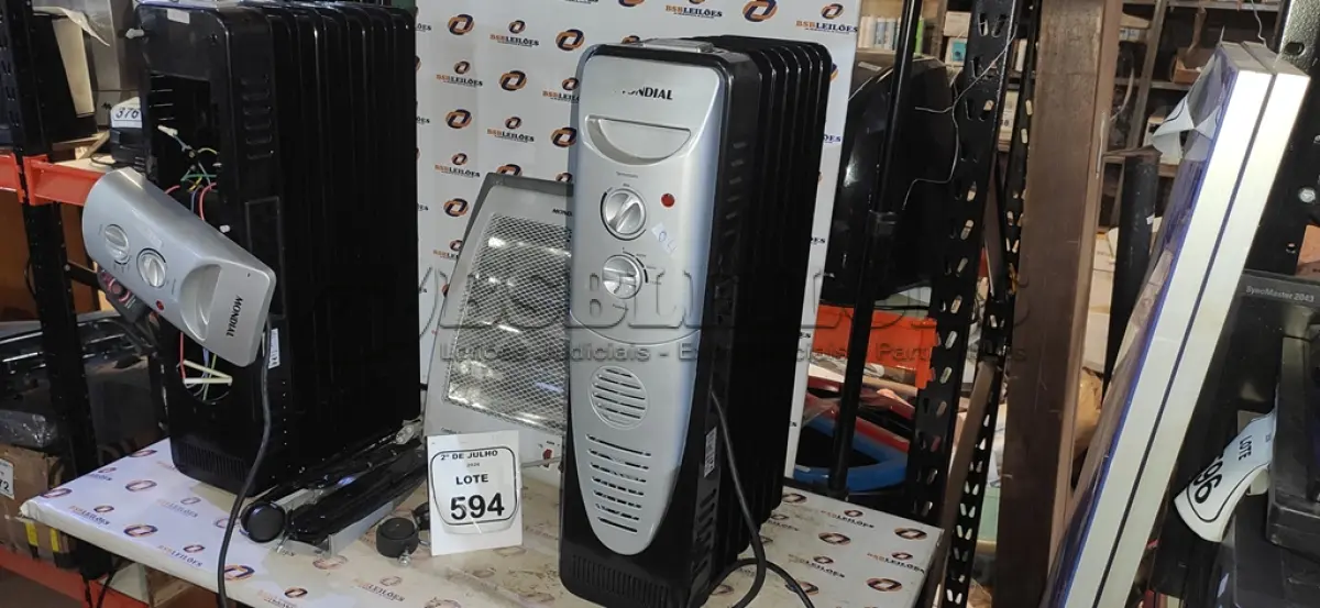 LOTE 594 - 02 AQUECEDORES MARCA MONDIAL. (NO ESTADO) ATENÇÃO! FAZER A VISITAÇÃO ANTES DE ARREMATAR, NÃO SABEMOS SE FUNCIONA, LEILÃO NÃO TEM GARANTIA E NEM DEVOLUÇÃO, SUJEITO A POSSÍVEIS AVARIAS VISÍVEIS/OCULTAS E/OU AUSÊNCIA DE COMPONENTES.