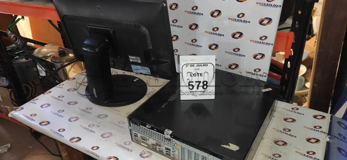 LOTE 578 - 01 MONITOR MARCA ITAUTEC E 01 CPU MARCA DATEN. (NO ESTADO) ATENÇÃO! FAZER A VISITAÇÃO ANTES DE ARREMATAR, NÃO SABEMOS SE FUNCIONA, LEILÃO NÃO TEM GARANTIA E NEM DEVOLUÇÃO, SUJEITO A POSSÍVEIS AVARIAS VISÍVEIS/OCULTAS E/OU AUSÊNCIA DE COMPONENTES.