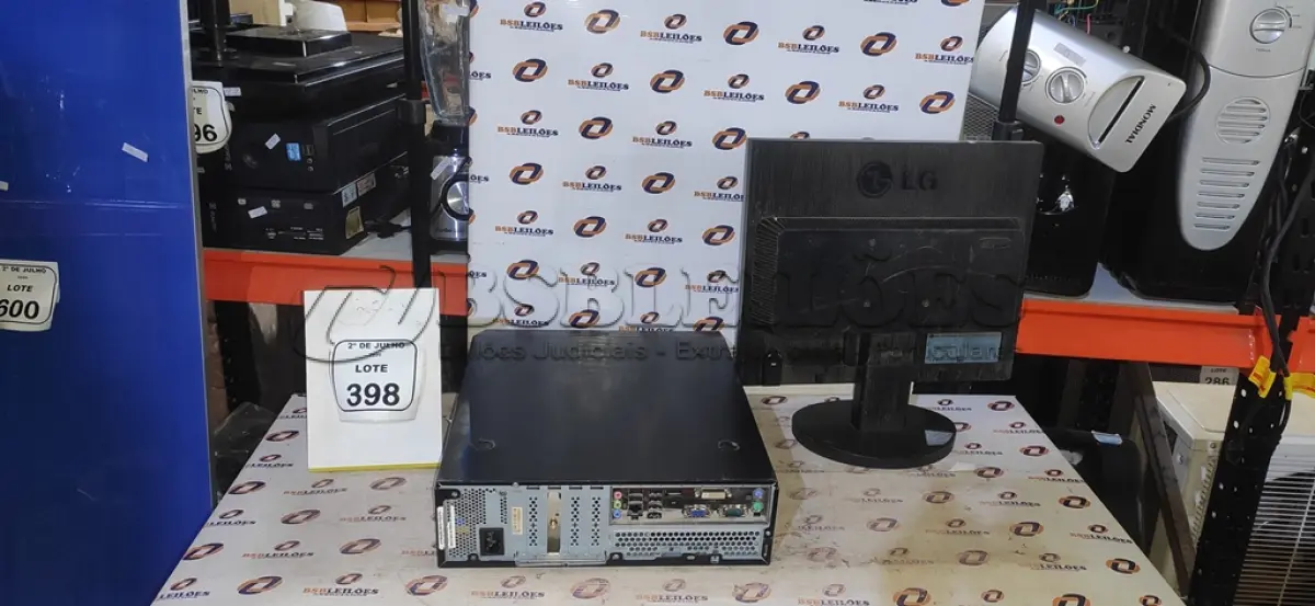 LOTE 398 - 01 MONITOR MARCA LG E 01 CPU MARCA N3. (NO ESTADO) ATENÇÃO! FAZER A VISITAÇÃO ANTES DE ARREMATAR, NÃO SABEMOS SE FUNCIONA, LEILÃO NÃO TEM GARANTIA E NEM DEVOLUÇÃO, SUJEITO A POSSÍVEIS AVARIAS VISÍVEIS/OCULTAS E/OU AUSÊNCIA DE COMPONENTES.