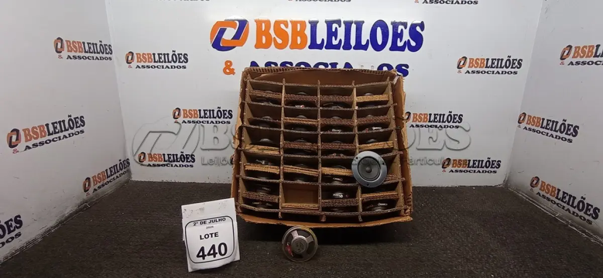 LOTE 440 - 01 LOTE COM VÁRIOS TWEETER. (NO ESTADO) ATENÇÃO! FAZER A VISITAÇÃO ANTES DE ARREMATAR, NÃO SABEMOS SE FUNCIONA, LEILÃO NÃO TEM GARANTIA E NEM DEVOLUÇÃO, SUJEITO A POSSÍVEIS AVARIAS VISÍVEIS/OCULTAS E/OU AUSÊNCIA DE COMPONENTES.