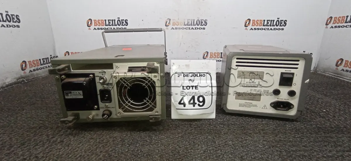 LOTE 449 - 01 BOMBA DE VÁCUO MODELO LKB VACUGENE MARCA PHARMACIA E 01 REGISTRADOR DE TEMPERATURA DIGITAL MODELO TYPE 3874 MARCA YEW. (NO ESTADO) ATENÇÃO! FAZER A VISITAÇÃO ANTES DE ARREMATAR, NÃO SABEMOS SE FUNCIONA, LEILÃO NÃO TEM GARANTIA E NEM DEVOLUÇÃO, SUJEITO A POSSÍVEIS AVARIAS VISÍVEIS/OCULTAS E/OU AUSÊNCIA DE COMPONENTES.