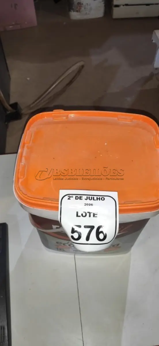 LOTE 576 - 01 BALDE DE SELADOR 16L MARCA RENOCRIL. (NO ESTADO) ATENÇÃO! FAZER A VISITAÇÃO ANTES DE ARREMATAR, NÃO SABEMOS SE FUNCIONA, LEILÃO NÃO TEM GARANTIA E NEM DEVOLUÇÃO, SUJEITO A POSSÍVEIS AVARIAS VISÍVEIS/OCULTAS E/OU AUSÊNCIA DE COMPONENTES.
