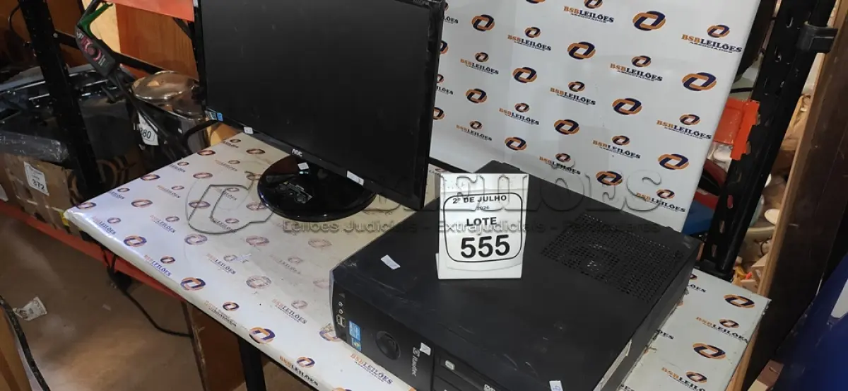 LOTE 555 - 01 MONITOR MARCA AOC E 01 CPU MARCA ITAUTEC. (NO ESTADO) ATENÇÃO! FAZER A VISITAÇÃO ANTES DE ARREMATAR, NÃO SABEMOS SE FUNCIONA, LEILÃO NÃO TEM GARANTIA E NEM DEVOLUÇÃO, SUJEITO A POSSÍVEIS AVARIAS VISÍVEIS/OCULTAS E/OU AUSÊNCIA DE COMPONENTES.