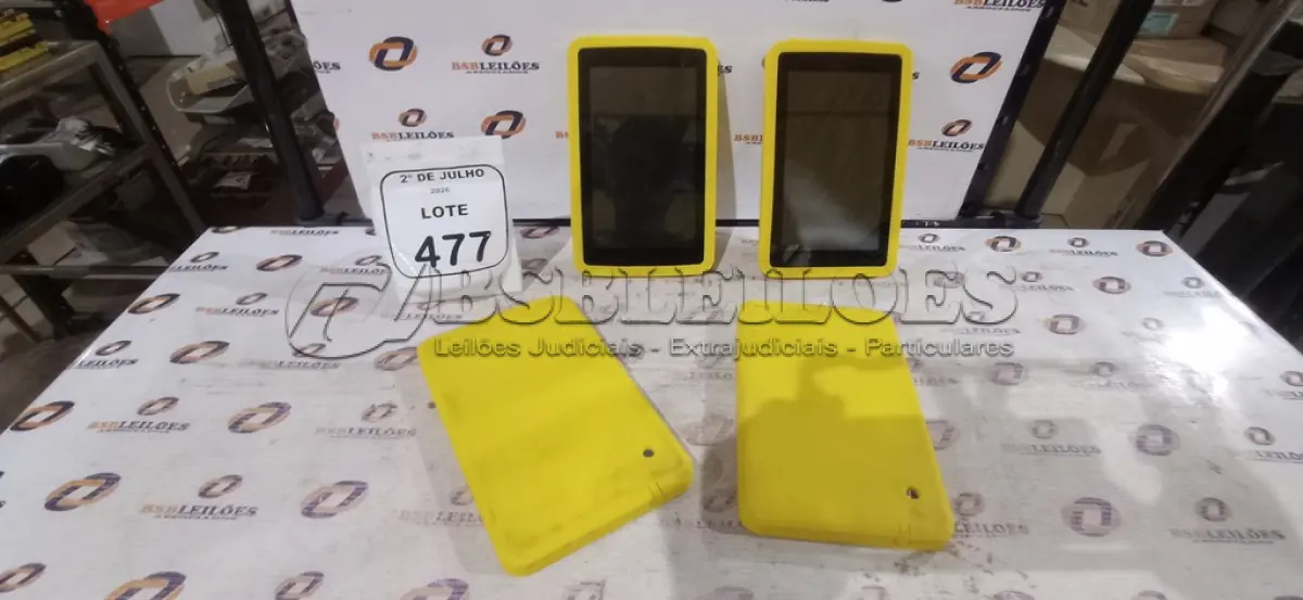 LOTE 477 - 04 TABLETS MARCA CCE. (NO ESTADO) ATENÇÃO! FAZER A VISITAÇÃO ANTES DE ARREMATAR, NÃO SABEMOS SE FUNCIONA, LEILÃO NÃO TEM GARANTIA E NEM DEVOLUÇÃO, SUJEITO A POSSÍVEIS AVARIAS VISÍVEIS/OCULTAS E/OU AUSÊNCIA DE COMPONENTES.
