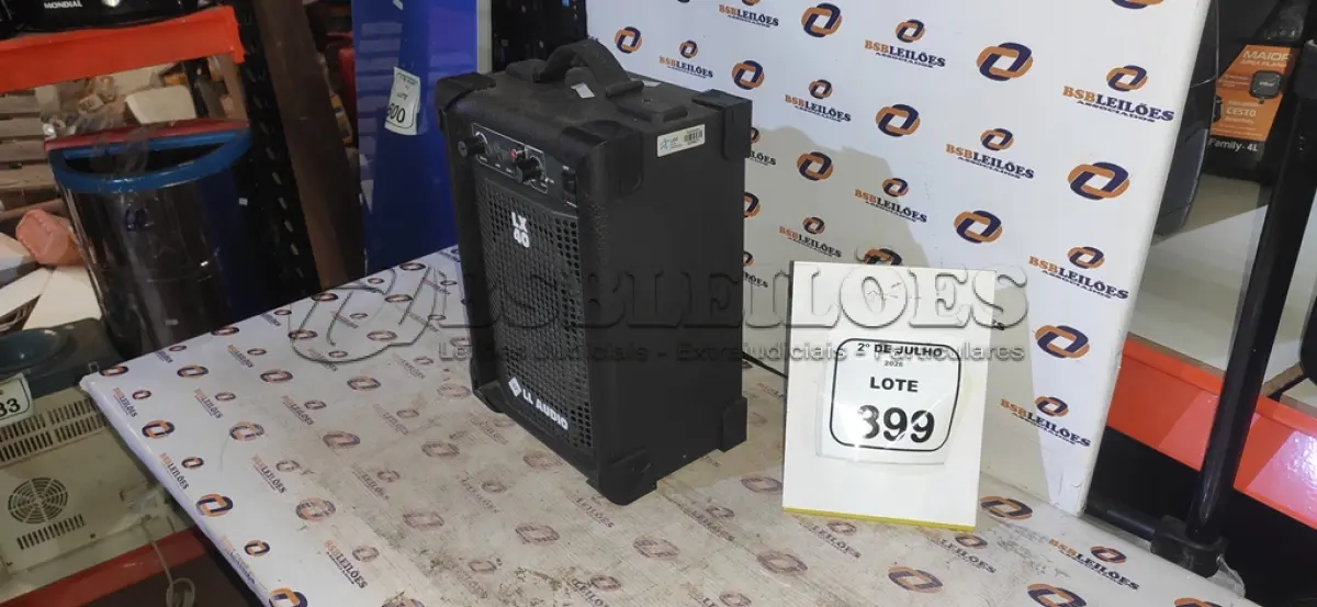 LOTE 399 - 01 MINI AMPLIFICADOR MODELO LX40 MARCA LL AUDIO. (NO ESTADO) ATENÇÃO! FAZER A VISITAÇÃO ANTES DE ARREMATAR, NÃO SABEMOS SE FUNCIONA, LEILÃO NÃO TEM GARANTIA E NEM DEVOLUÇÃO, SUJEITO A POSSÍVEIS AVARIAS VISÍVEIS/OCULTAS E/OU AUSÊNCIA DE COMPONENTES.