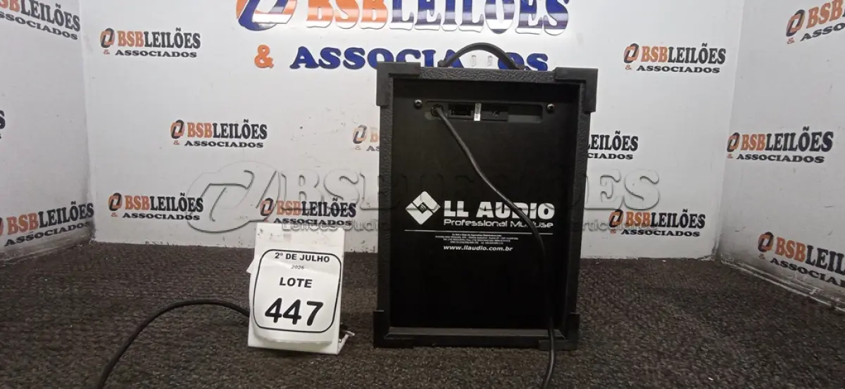 LOTE 447 - 01 MINI AMPLIFICADOR MODELO LX40 MARCA LL AUDIO. (NO ESTADO) ATENÇÃO! FAZER A VISITAÇÃO ANTES DE ARREMATAR, NÃO SABEMOS SE FUNCIONA, LEILÃO NÃO TEM GARANTIA E NEM DEVOLUÇÃO, SUJEITO A POSSÍVEIS AVARIAS VISÍVEIS/OCULTAS E/OU AUSÊNCIA DE COMPONENTES.
