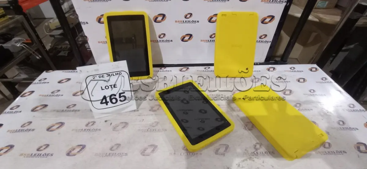 LOTE 465 - 04 TABLETS MARCA CCE. (NO ESTADO) ATENÇÃO! FAZER A VISITAÇÃO ANTES DE ARREMATAR, NÃO SABEMOS SE FUNCIONA, LEILÃO NÃO TEM GARANTIA E NEM DEVOLUÇÃO, SUJEITO A POSSÍVEIS AVARIAS VISÍVEIS/OCULTAS E/OU AUSÊNCIA DE COMPONENTES.
