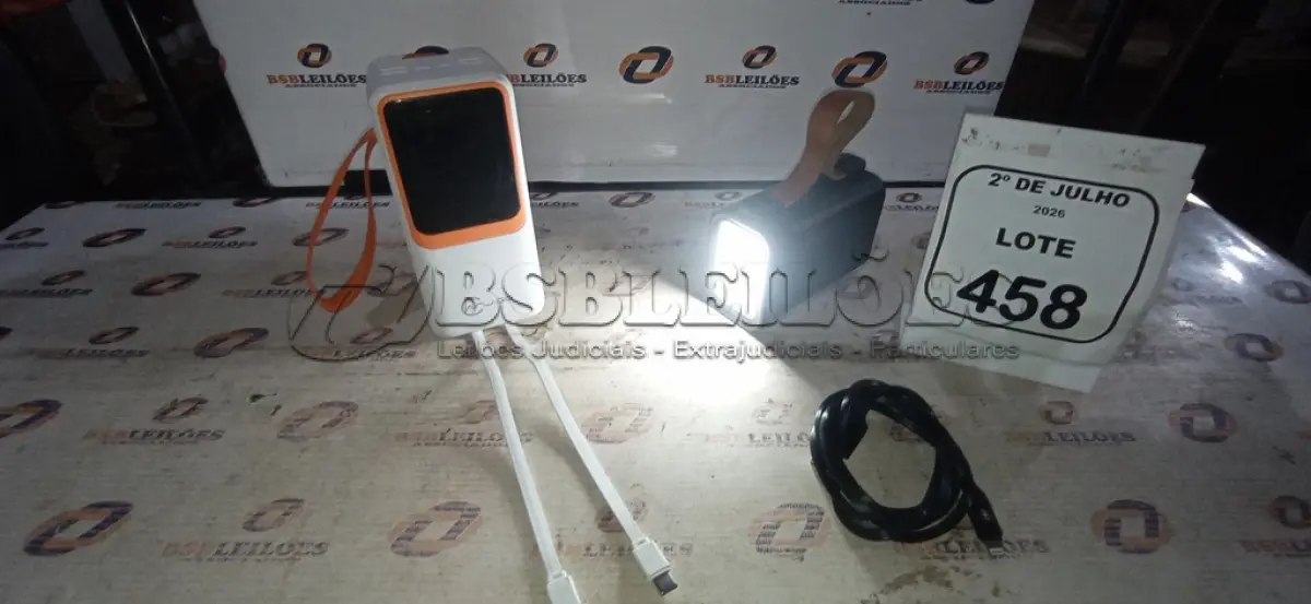 LOTE 458 - 02 POWER BANK. (NO ESTADO) ATENÇÃO! FAZER A VISITAÇÃO ANTES DE ARREMATAR, NÃO SABEMOS SE FUNCIONA, LEILÃO NÃO TEM GARANTIA E NEM DEVOLUÇÃO, SUJEITO A POSSÍVEIS AVARIAS VISÍVEIS/OCULTAS E/OU AUSÊNCIA DE COMPONENTES.