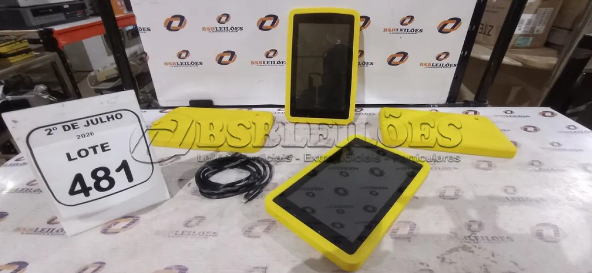 LOTE 481 - 04 TABLETS MARCA CCE. (NO ESTADO) ATENÇÃO! FAZER A VISITAÇÃO ANTES DE ARREMATAR, NÃO SABEMOS SE FUNCIONA, LEILÃO NÃO TEM GARANTIA E NEM DEVOLUÇÃO, SUJEITO A POSSÍVEIS AVARIAS VISÍVEIS/OCULTAS E/OU AUSÊNCIA DE COMPONENTES.